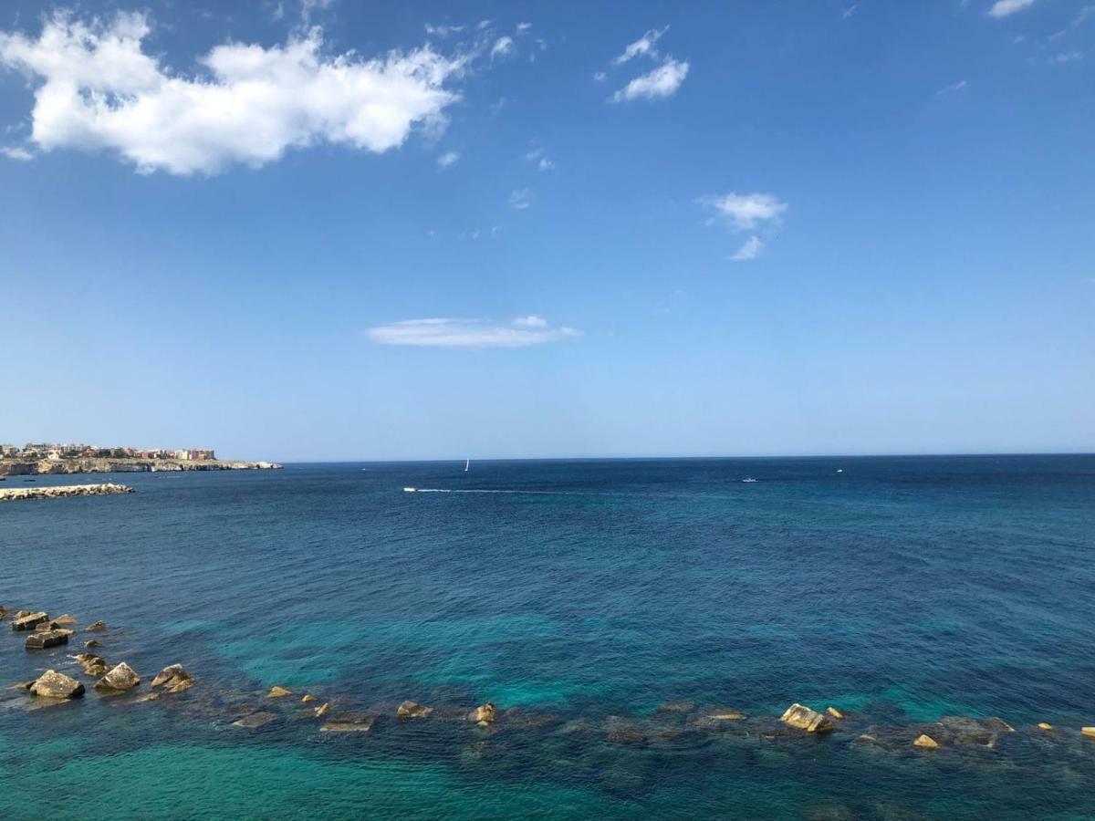Nettuno Suite Сиракузы Экстерьер фото